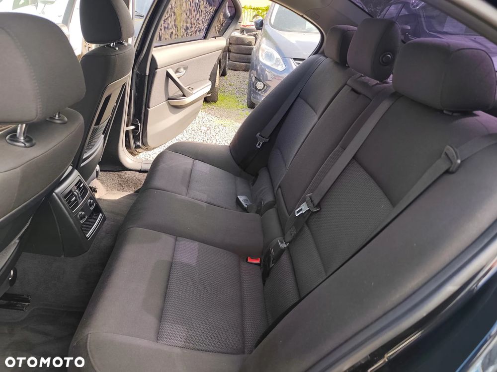 BMW Seria 3 320d - 20