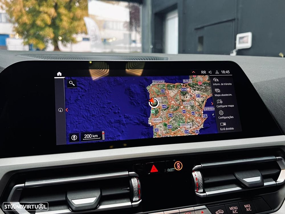BMW 330 e Corporate Edition Auto - 31