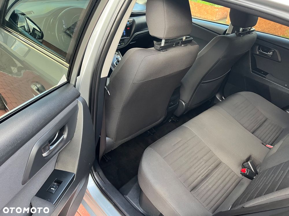Toyota Auris 1.8 HSD Luna - 14