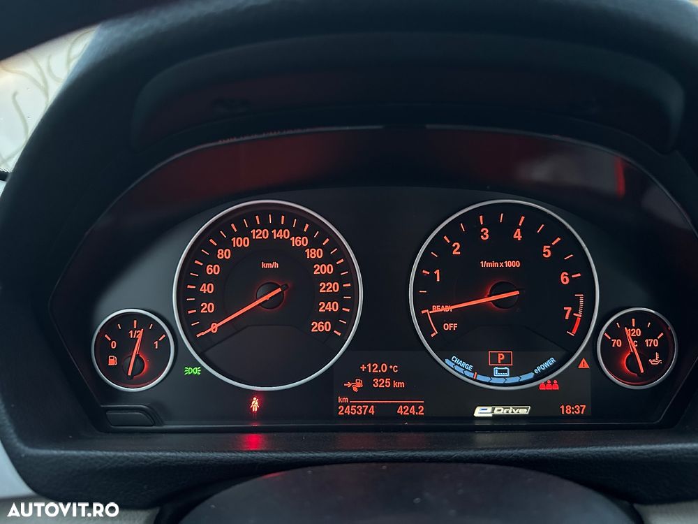 BMW Seria 3 330e iPerformance M Sport - 26