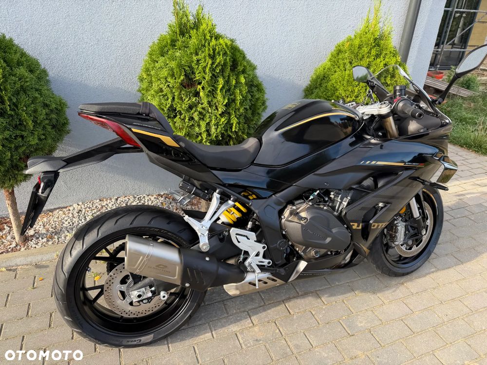 QJMOTOR SRK 800RR - 15