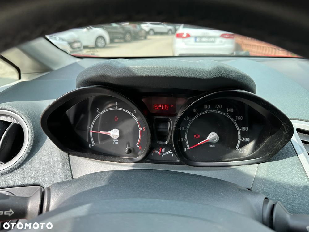Ford Fiesta - 8