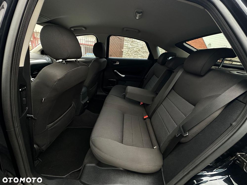 Ford Mondeo - 9