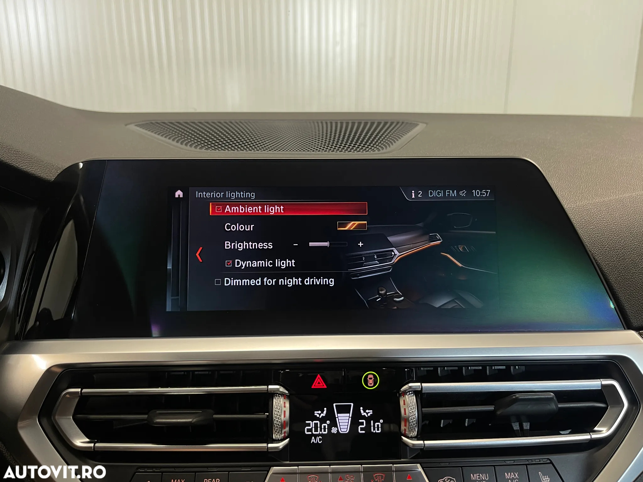 BMW Seria 3 318d MHEV - 15