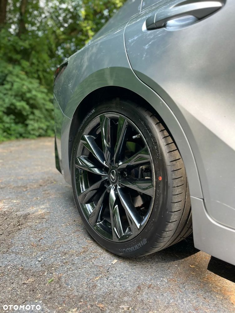 Lexus IS - 5