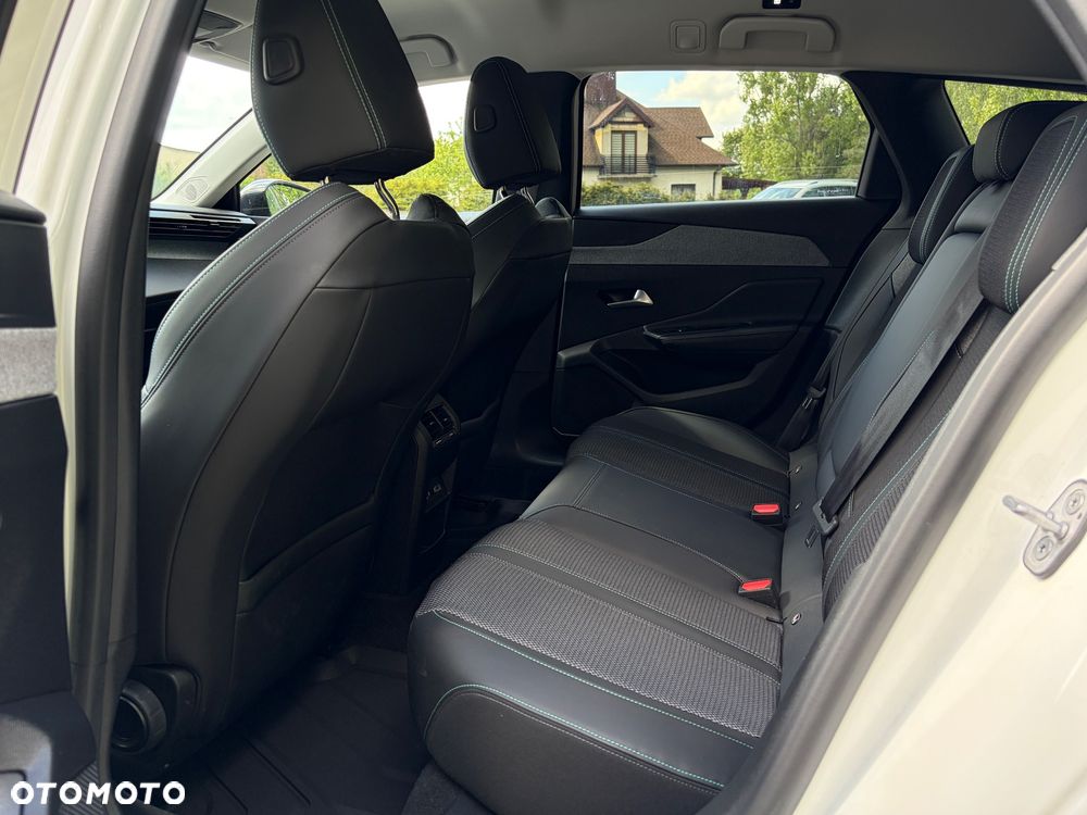Peugeot 308 BlueHDi 130 EAT8 Allure Pack - 11