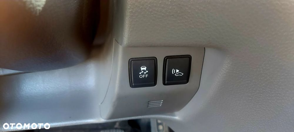 Nissan NV200 Evalia (mit Batterie) Tekna - 16