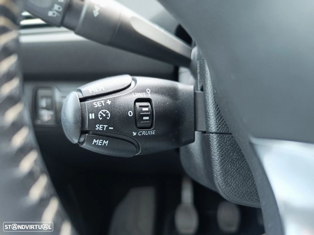 Peugeot 308 1.6 BlueHDi Style - 16