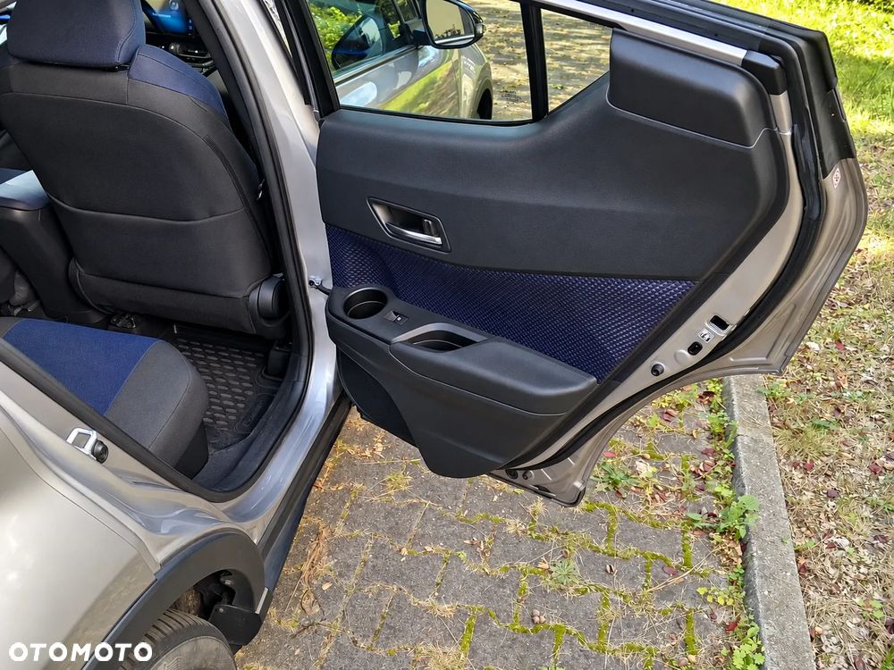 Toyota C-HR Style Selection - 25
