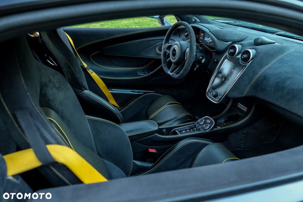 McLaren 570S Coupe - 36