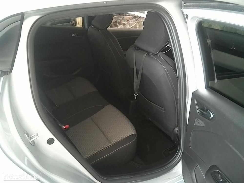 Renault Clio 1.0 TCe Evolution Bi-Fuel - 6