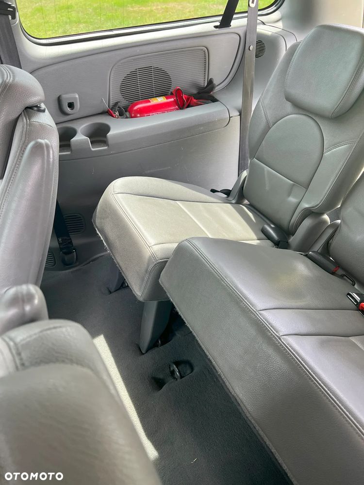 Chrysler Grand Voyager 2.8 CRD Executive LX S&G - 9