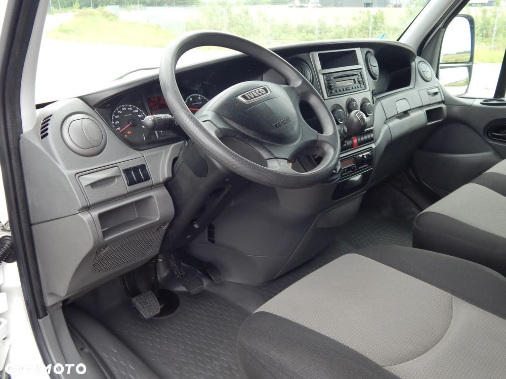 Iveco DAILY 35S15 2,3HPI L2H2 LIFT - 12