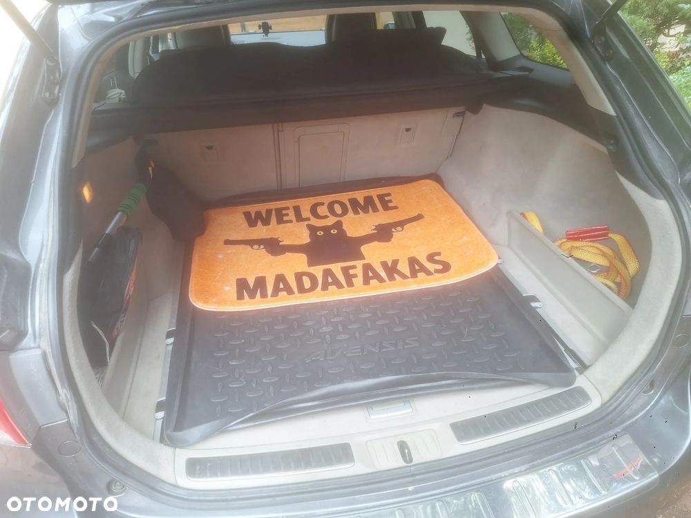 Toyota Avensis 2.0 D-4D Sol plus+NAVI - 10