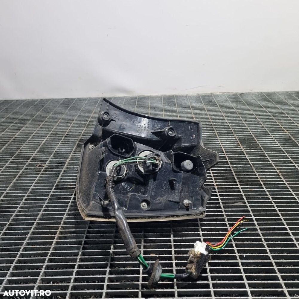 Stop Stanga Mitsubishi Outlander 2009 - 2012 SUV 4 Usi (1411) Bec clasic - 4