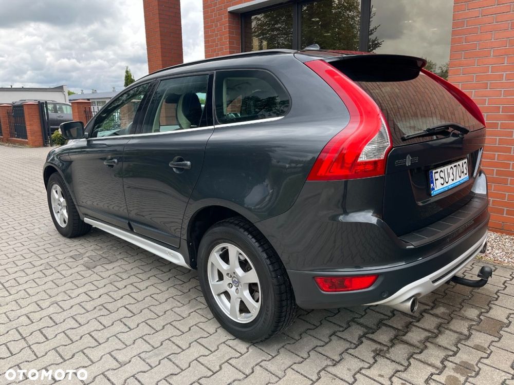 Volvo XC 60 2.4D AWD RDesign - 3