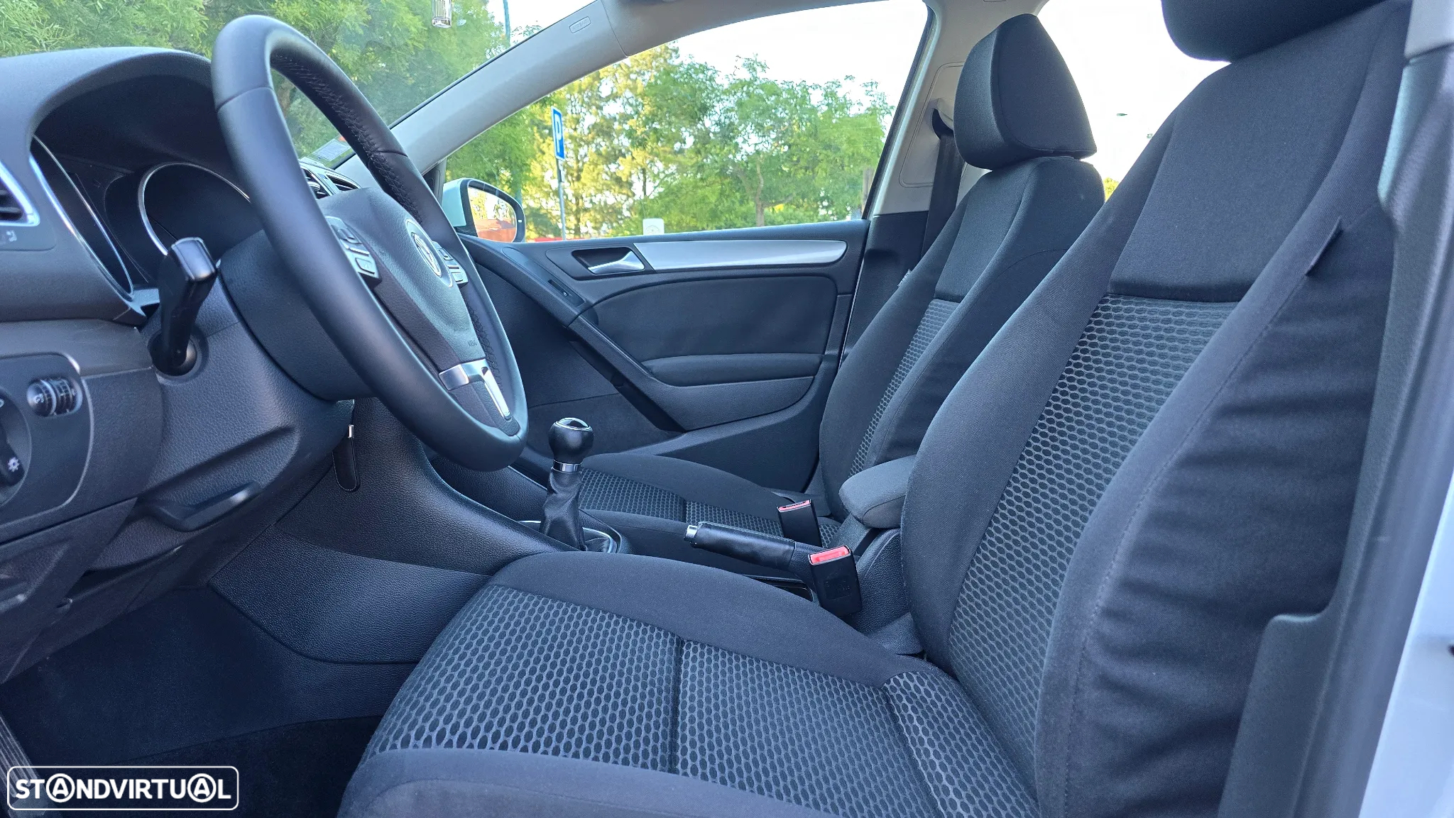 VW Golf 2.0 TDi Trendline - 22