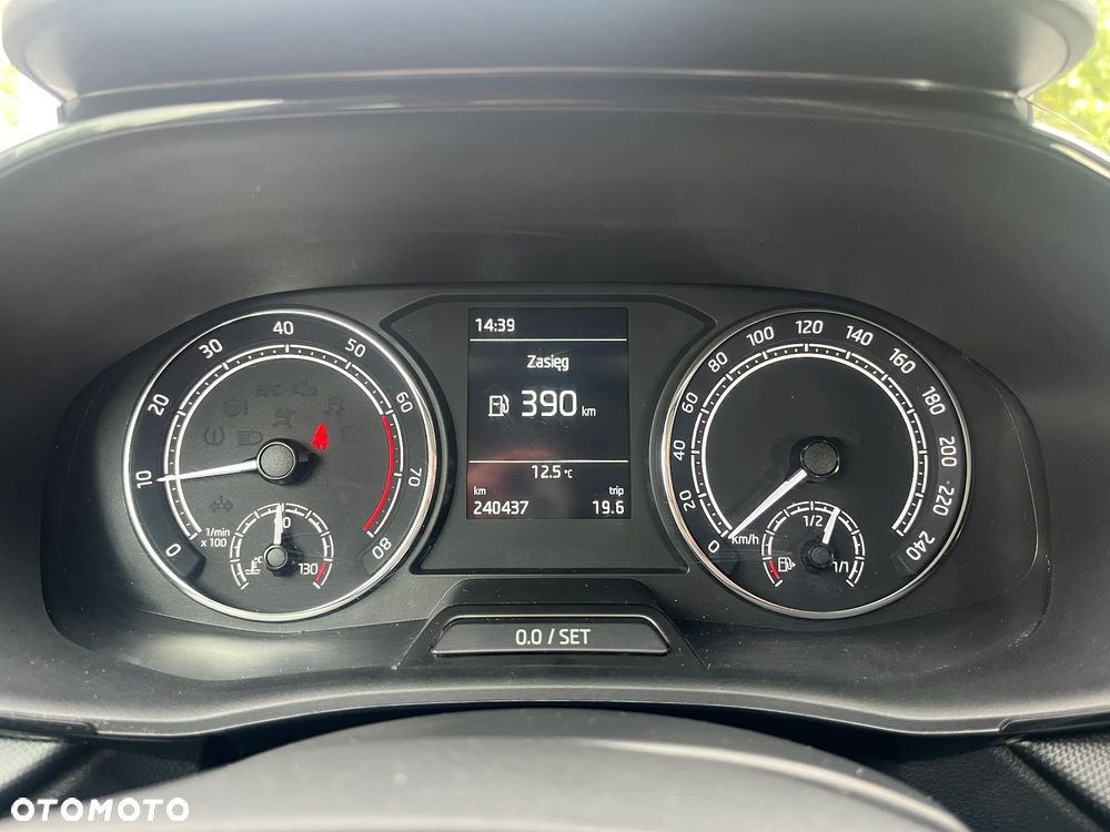 Skoda Fabia 1.0 Ambition - 22