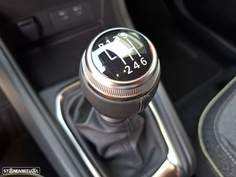 Renault Symbioz 1.3 Mild Hybrid Techno — fotografia 16
