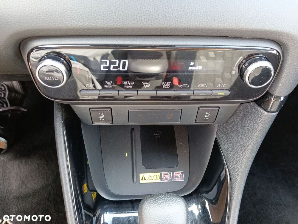 Toyota Yaris Hybrid 1.5 Style - 21