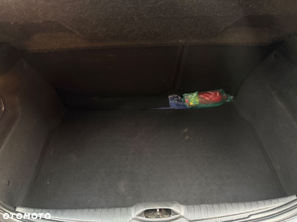 Peugeot 208 e-HDi FAP 92 Stop&Start Allure - 11