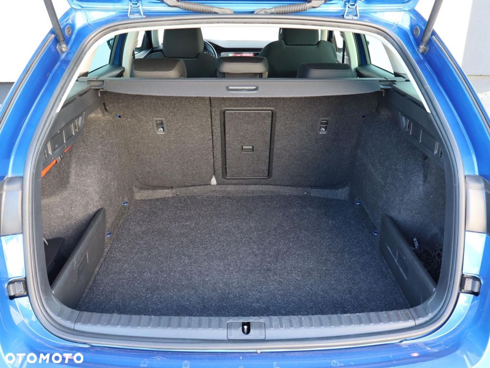 Skoda Octavia 2.0 TDI Ambition DSG - 9