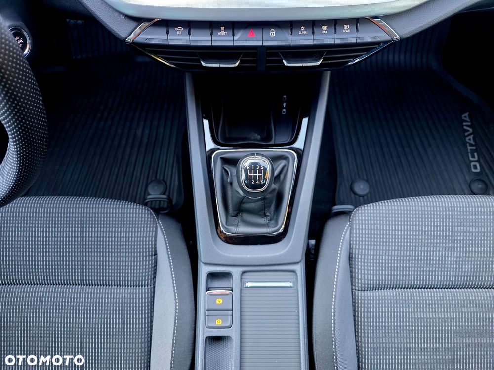 Skoda Octavia 2.0 TDI Ambition - 30