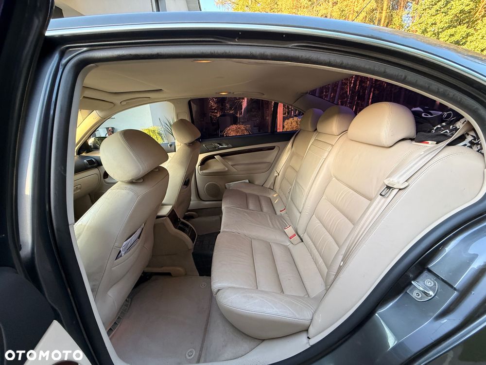 Skoda Superb - 4