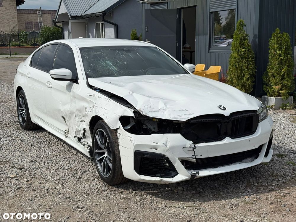 BMW Seria 5 520d xDrive MHEV M Sport sport - 11