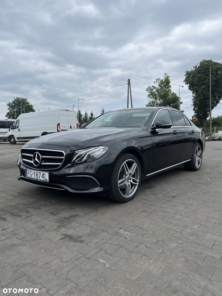 Mercedes-Benz Klasa E 220 d 4-Matic Avantgarde - 26