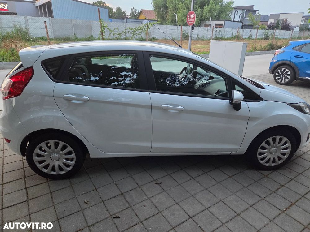 Ford Fiesta 2016 photo 3