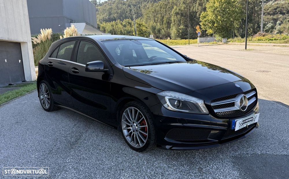 Mercedes-Benz A 180 d AMG Line - 13