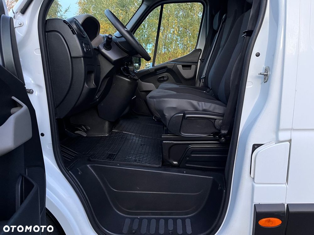 Renault Master - 24