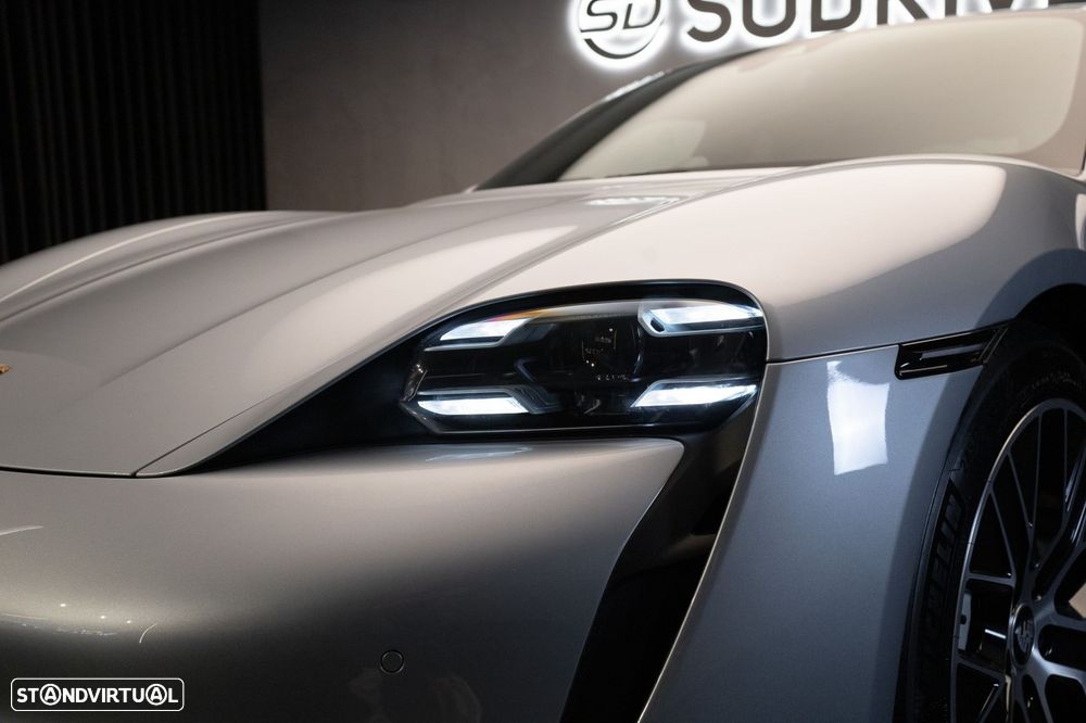 Porsche Taycan 4S Bateria Performance Plus - 23