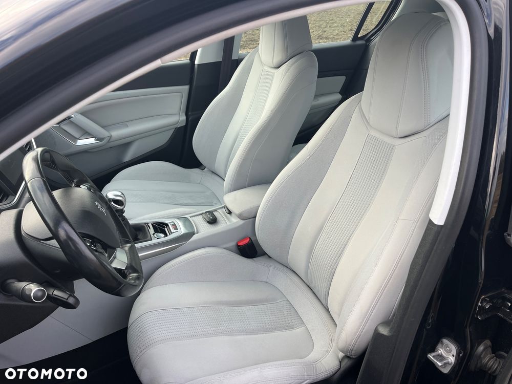 Peugeot 308 1.6 Premium - 7