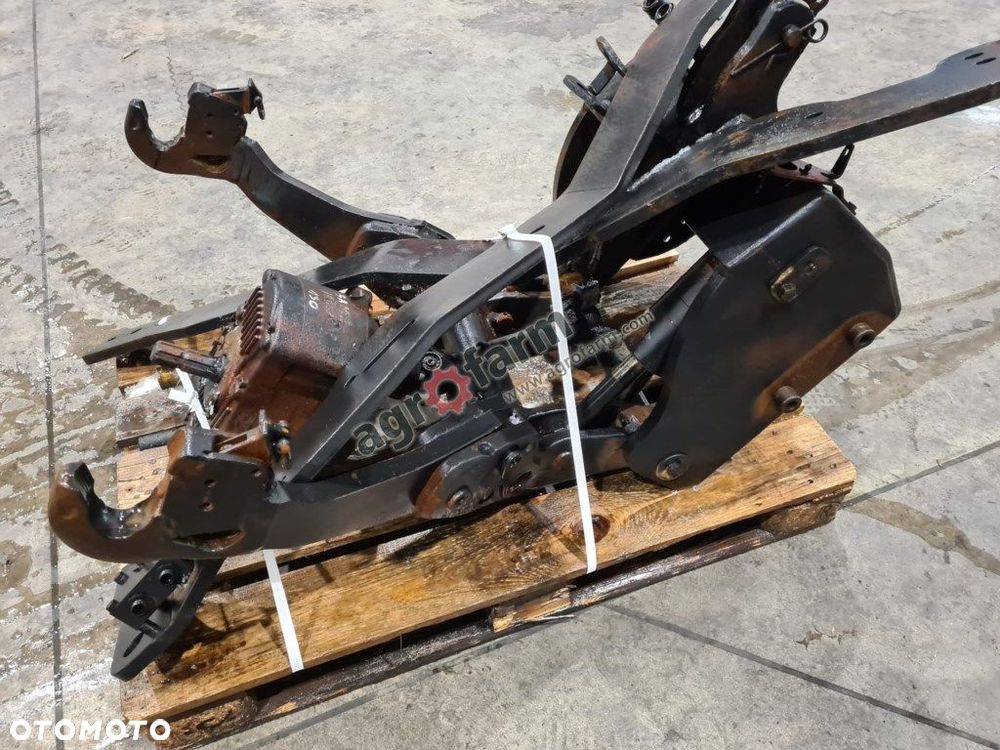 TUZ, przedni podnośnik, WOM, Same Iron 130 - 3