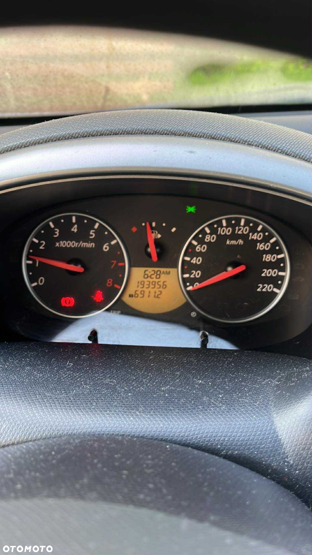 Nissan Micra - 8