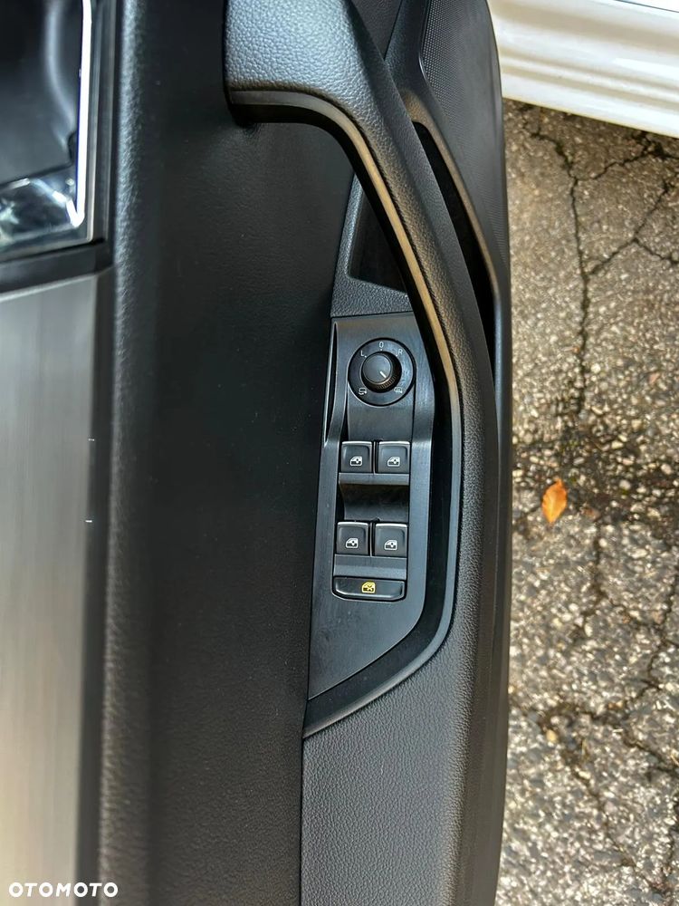 Skoda Superb 2.0 TDI 4x4 Style - 25