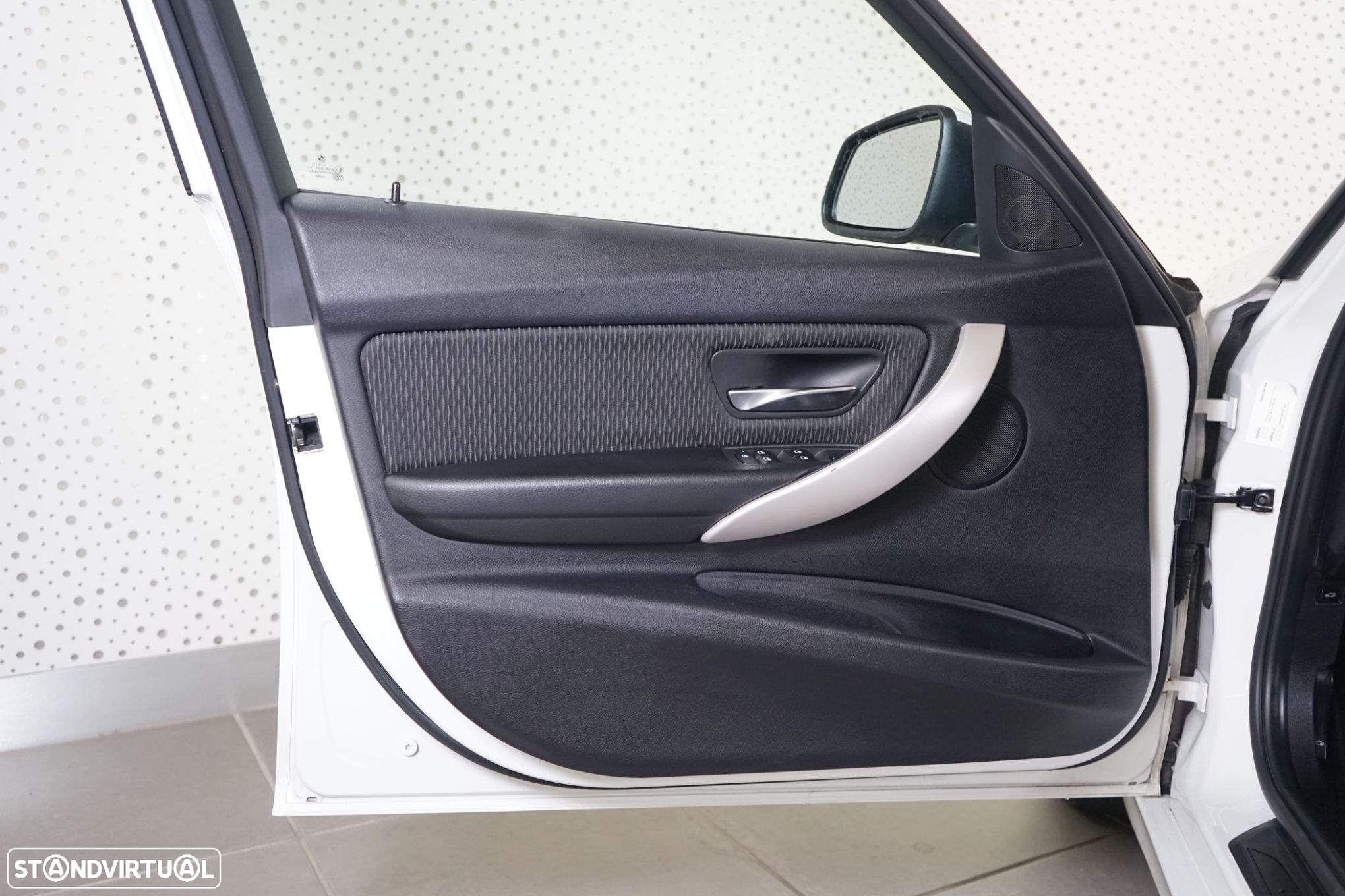 BMW 320 d Touring Auto Exclusive - 18