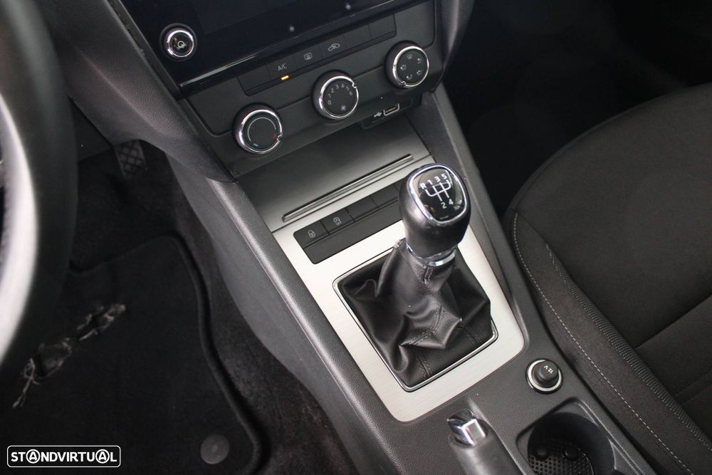 Skoda Octavia 1.6 TDI Ambition - 13