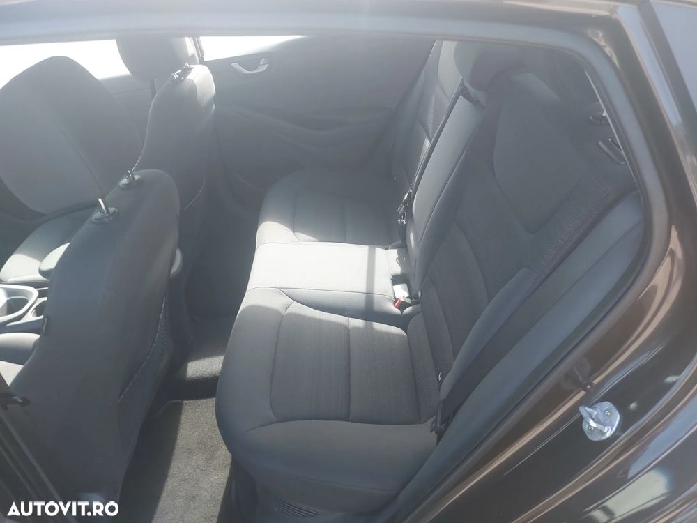 Hyundai IONIQ 1.6 GDI Style - 11