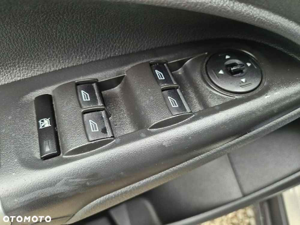 Ford Tourneo Connect Grand - 24
