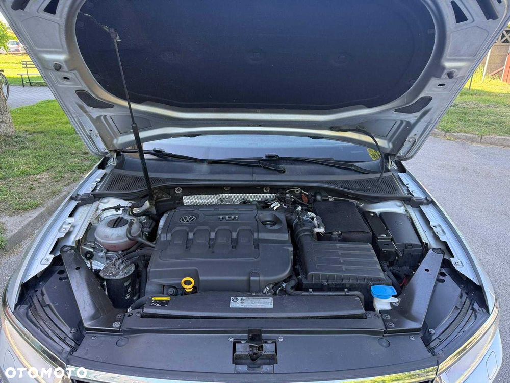 Volkswagen Passat - 6