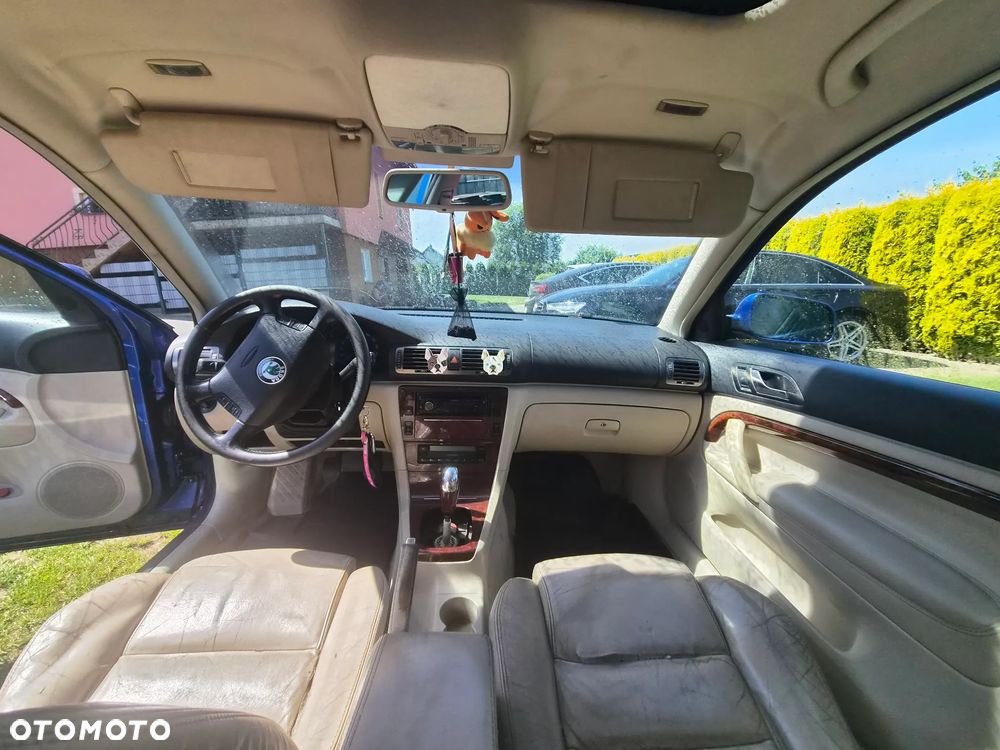 Skoda Superb 1.8T Elegance - 6