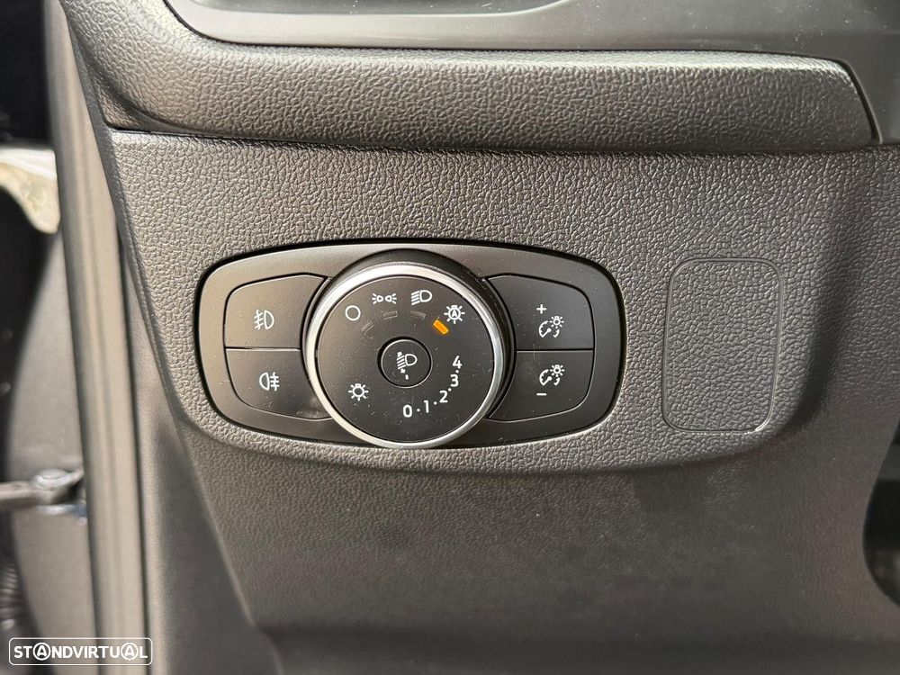 Ford Focus SW 1.0 EcoBoost MHEV ST-Line - 19