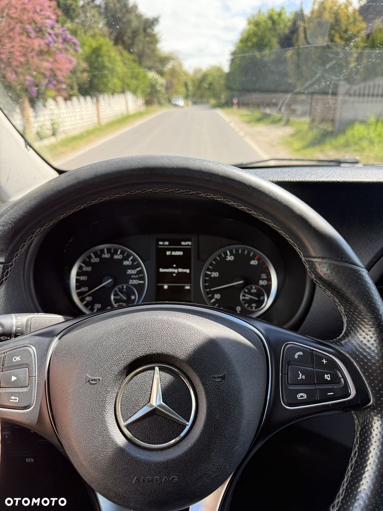 Mercedes-Benz VITO - 12