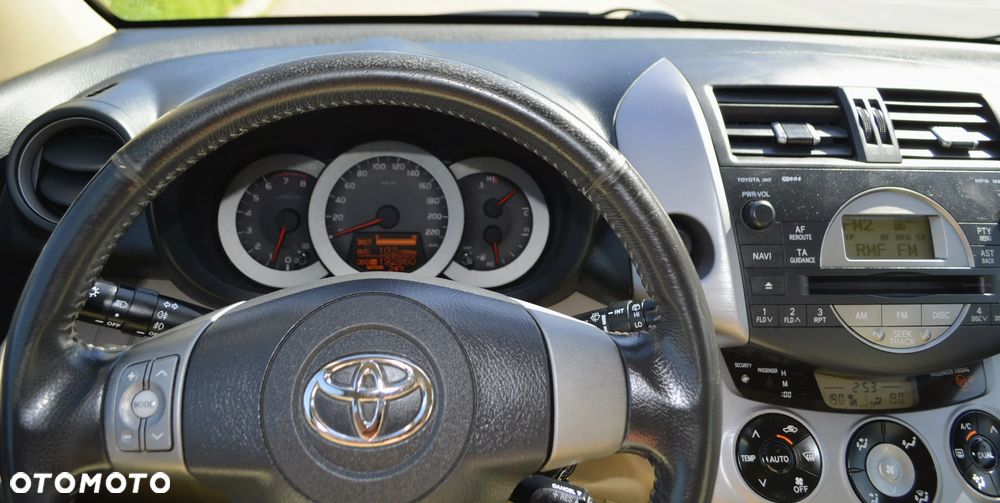Toyota RAV4 2.0 4x4 Sol - 6