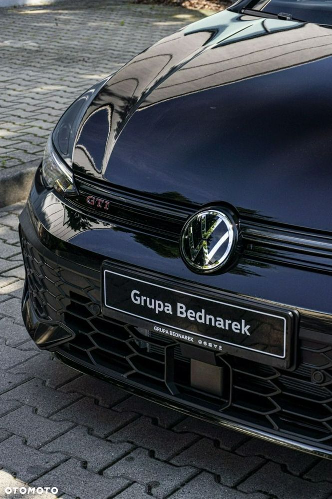 Volkswagen Golf - 20