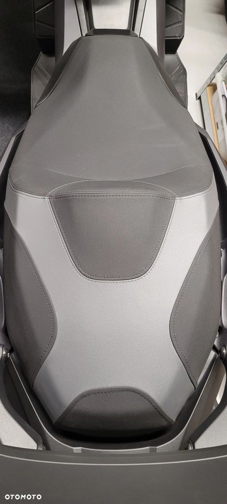 Honda ADV350 - 8