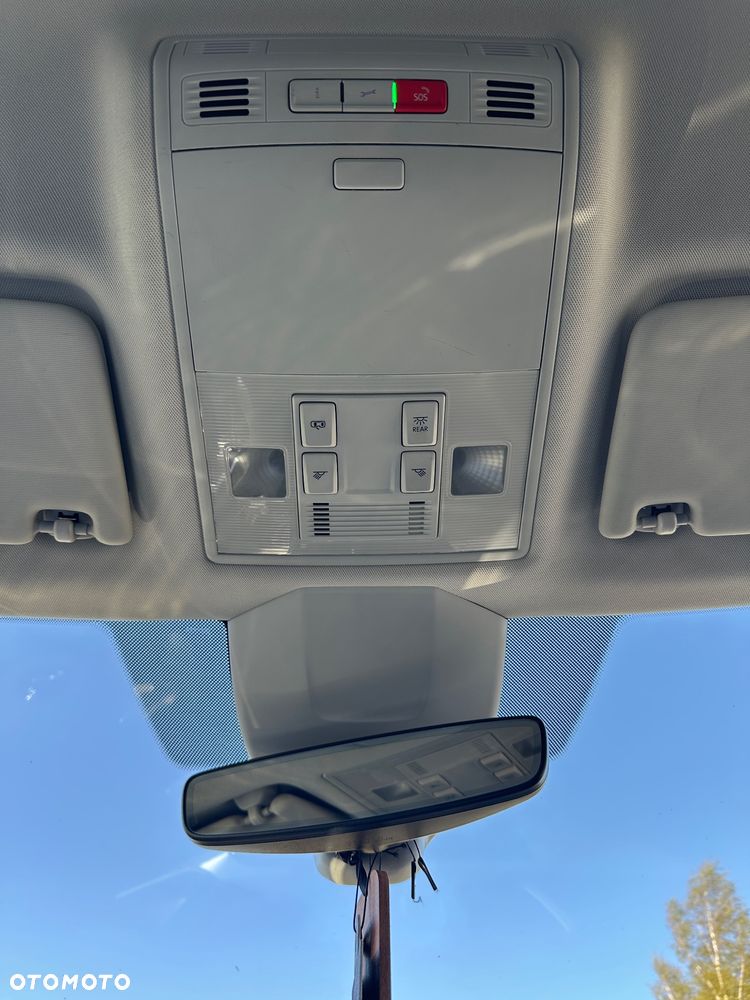 Skoda Superb 2.0 TDI SCR Ambition - 17